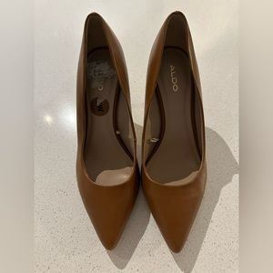 Barely worn Aldo heels